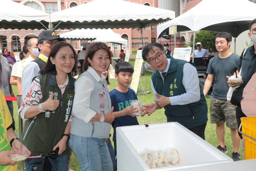 2025麻豆文旦節主場活動登場 黃偉哲：強化行銷高品質正宗台南文旦柚 為豐收年做準備