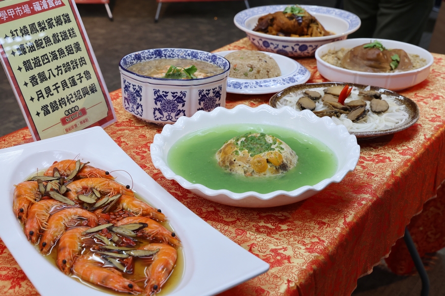 台南馬年市場年菜開跑 黃偉哲推出「一馬當鮮，佳餚滿筵」迎2026新春