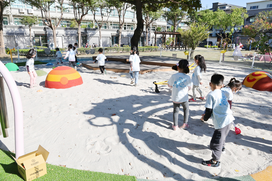 台南市北區再添兩座特色遊戲場 黃偉哲：朝向北區就是孩子的遊戲場目標邁進