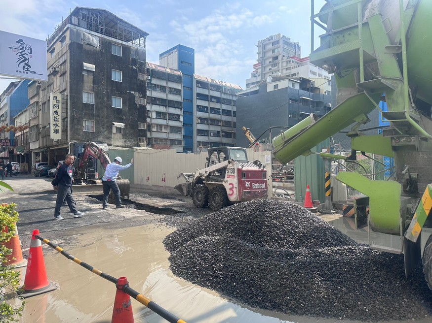 有關五妃街道路下陷事件 南市府啟動跨局處小組嚴密監控確保安全