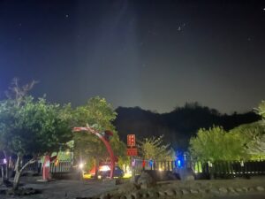 走入山城秘境！來場星空、夜梅與山林療癒交織的深度露營之旅