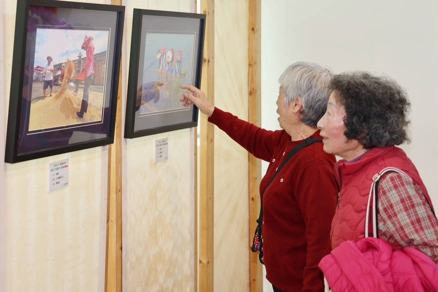 新營文化中心1/16至2/01展出「後壁之美」攝影獲獎作品 黃偉哲邀領略農業文化百年芳華