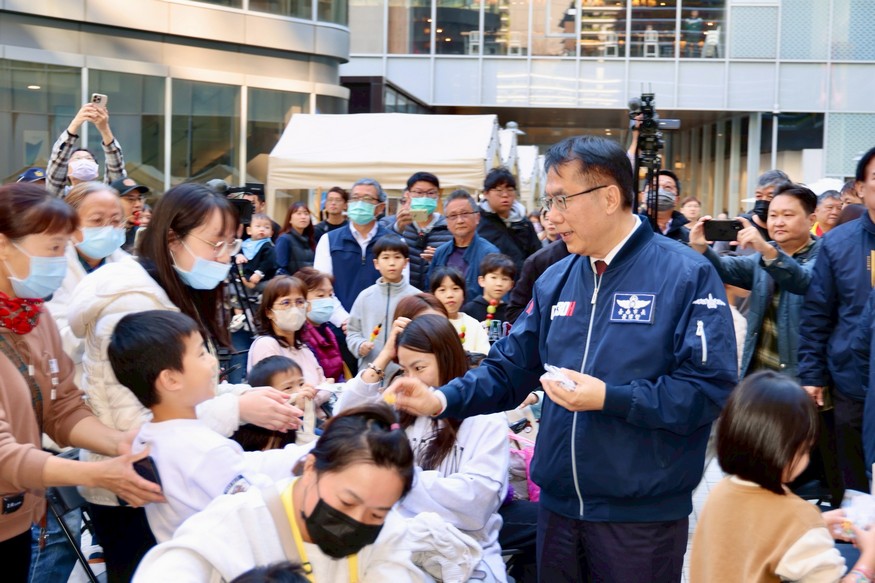臺南購物節首場年菜主題日祭重賞 黃偉哲宣布加碼「2萬元加菜金」、力推在地年菜迎新春